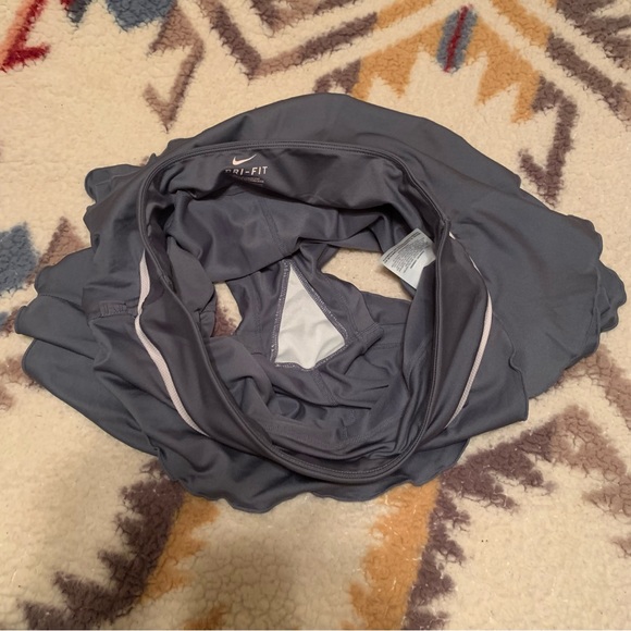 Nike ruffled dri-fit tennis skort skirt - Picture 6 of 11